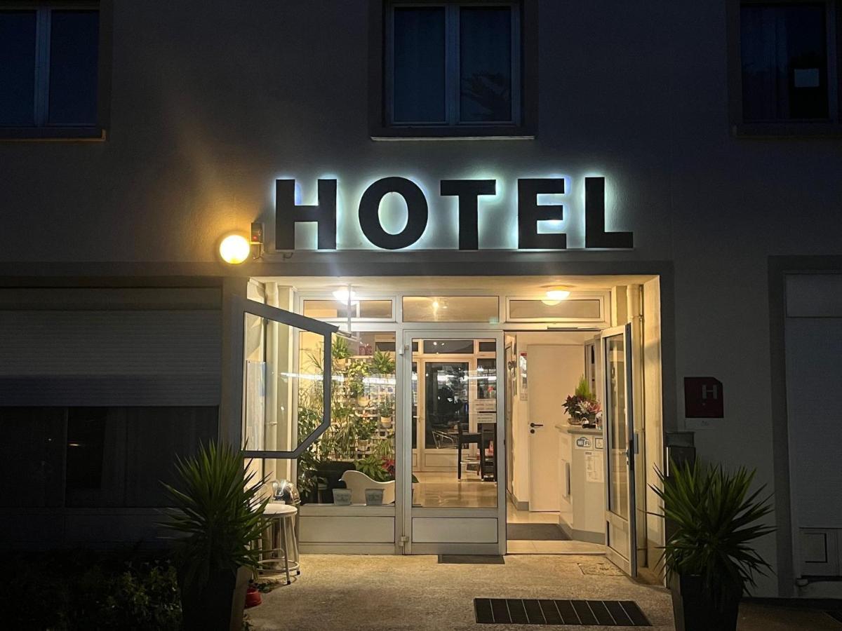 hôtel l'échappée oléron Saint-Georges-d'Oleron Exterior foto